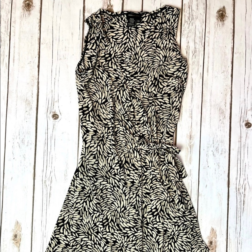 BCBG Max Azria Black Tan Sleeveless Wrap Dress Size XS EEUC